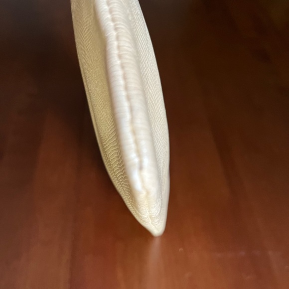 Rare Philippe Vintage Leather Clutch Purse Cream With Spring Lock Open/Close - Picture 5 of 10